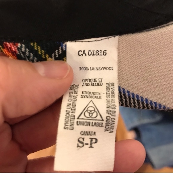 𝅺men’s tartan cap, size small. Magill Canada brand.  Size small.  Unisex. - Picture 5 of 5